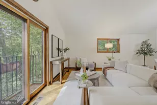 733 Cornelia Pl, Philadelphia, PA 19118 - Photo 11