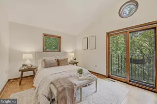 733 Cornelia Pl, Philadelphia, PA 19118 - Photo 17