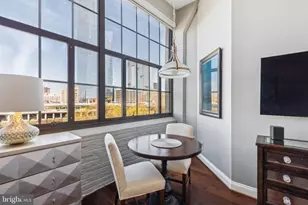 2429 Locust St, Philadelphia, PA 19103 - Photo 17