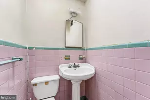 1744 S Edgewood St, Philadelphia, PA 19142 - Photo 9