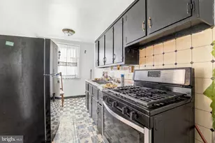 1744 S Edgewood St, Philadelphia, PA 19142 - Photo 5