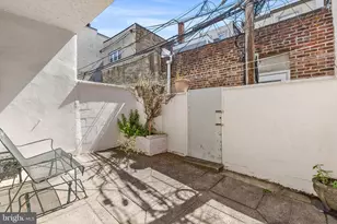 2439 S Rosewood St, Philadelphia, PA 19145 - Photo 13