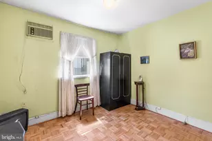 2439 S Rosewood St, Philadelphia, PA 19145 - Photo 15