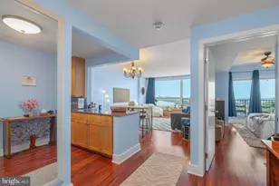 717 S Columbus Blvd, Philadelphia, PA 19147 - Photo 1