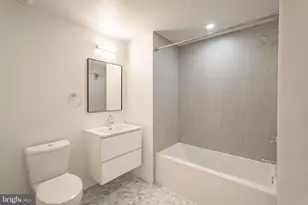 2101 Washington Ave, Philadelphia, PA 19146 - Photo 15