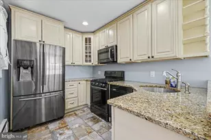 8512 Frontenac St, Philadelphia, PA 19152 - Photo 11
