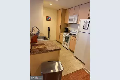 815 Arch Street #202, Philadelphia, PA 19107 - Photo 5