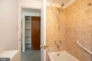 470 Conarroe St, Philadelphia, PA 19128 - Photo 29