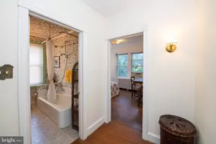 8411 Shawnee St, Philadelphia, PA 19118 - Photo 17