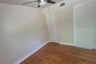 395 1/2 E Cliveden St, Philadelphia, PA 19119 - Photo 3