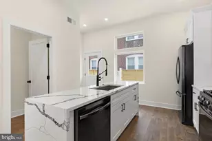 2719 Lefevre St, Philadelphia, PA 19137 - Photo 9