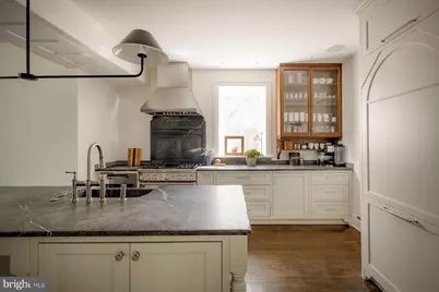 42 Summit Street, Philadelphia, PA 19118 - Photo 7