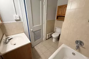 1324 Locust St, Philadelphia, PA 19107 - Photo 3