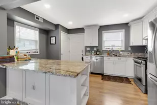 1719 Ridge Ave, Philadelphia, PA 19130 - Photo 9