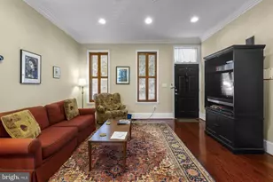 1933 Parrish St, Philadelphia, PA 19130 - Photo 3