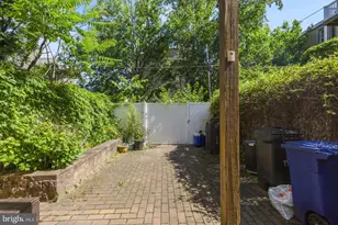 1933 Parrish St, Philadelphia, PA 19130 - Photo 13