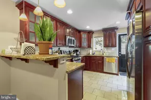 1933 Parrish St, Philadelphia, PA 19130 - Photo 9