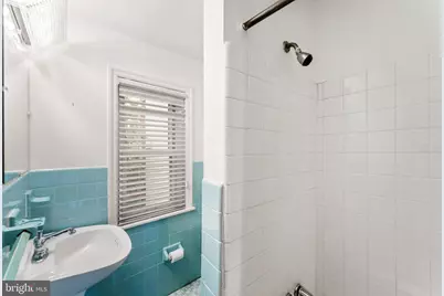 327 Lawrence Court, Philadelphia, PA 19106 - Photo 15