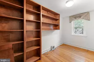 327 Lawrence Ct, Philadelphia, PA 19106 - Photo 11