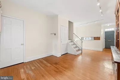 327 Lawrence Court, Philadelphia, PA 19106 - Photo 3
