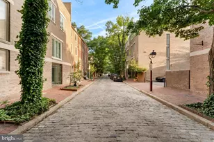 327 Lawrence Ct, Philadelphia, PA 19106 - Photo 17