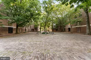 327 Lawrence Ct, Philadelphia, PA 19106 - Photo 19