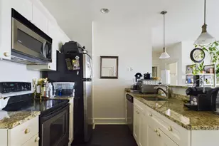 201 N 8th St, Philadelphia, PA 19106 - Photo 5