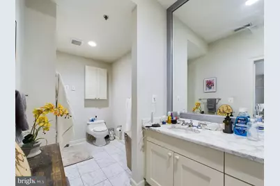 201 N 8th Street #607, Philadelphia, PA 19106 - Photo 21