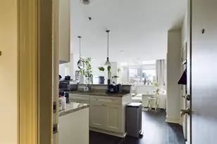 201 N 8th St, Philadelphia, PA 19106 - Photo 3
