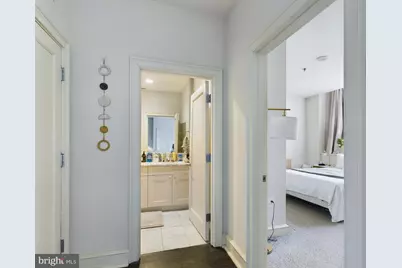 201 N 8th Street #607, Philadelphia, PA 19106 - Photo 23