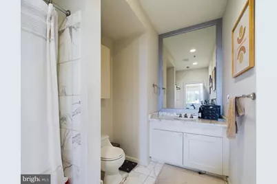 201 N 8th Street #607, Philadelphia, PA 19106 - Photo 11