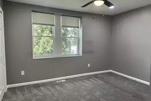 1438 Knorr St, Philadelphia, PA 19111 - Photo 9