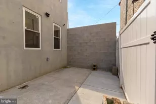 624 N 35th St, Philadelphia, PA 19104 - Photo 13