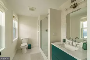 2127 Delancey Pl, Philadelphia, PA 19103 - Photo 31