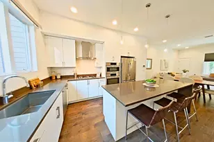 421 Wallace St, Philadelphia, PA 19123 - Photo 3