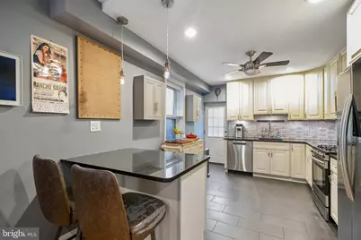 2021 Bainbridge Street, Philadelphia, PA 19146 - Photo 7