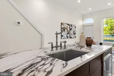 766 S 18th Street, Philadelphia, PA 19146 - Photo 17