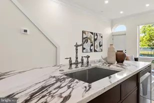 766 S 18th St, Philadelphia, PA 19146 - Photo 17