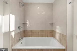 766 S 18th St, Philadelphia, PA 19146 - Photo 25