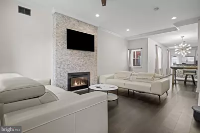 842 N 28th Street, Philadelphia, PA 19130 - Photo 3