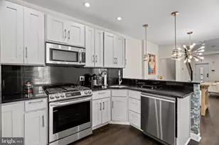842 N 28th St, Philadelphia, PA 19130 - Photo 13