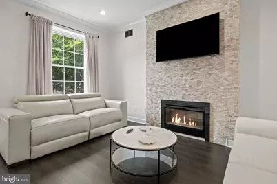 842 N 28th Street, Philadelphia, PA 19130 - Photo 5
