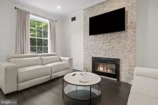 842 N 28th St, Philadelphia, PA 19130 - Photo 5