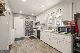 1313 Friendship St, Philadelphia, PA 19111 - Photo 11