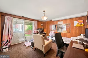 5415 SE Hawthorne St, Philadelphia, PA 19124 - Photo 3