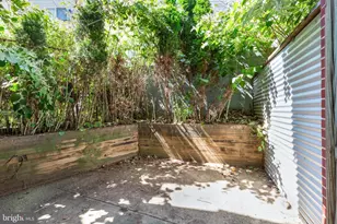 812 N 15th St, Philadelphia, PA 19130 - Photo 13