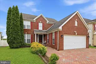 8217 Rose Petal Dr, Philadelphia, PA 19111 - Photo 1