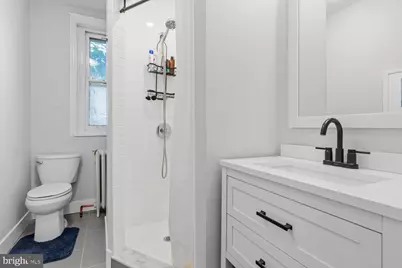 121 E Pleasant Street, Philadelphia, PA 19119 - Photo 15