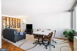 604 S Washington Square, Philadelphia, PA 19106 - Photo 3