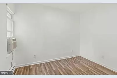 2433 N Garnet Street, Philadelphia, PA 19132 - Photo 9